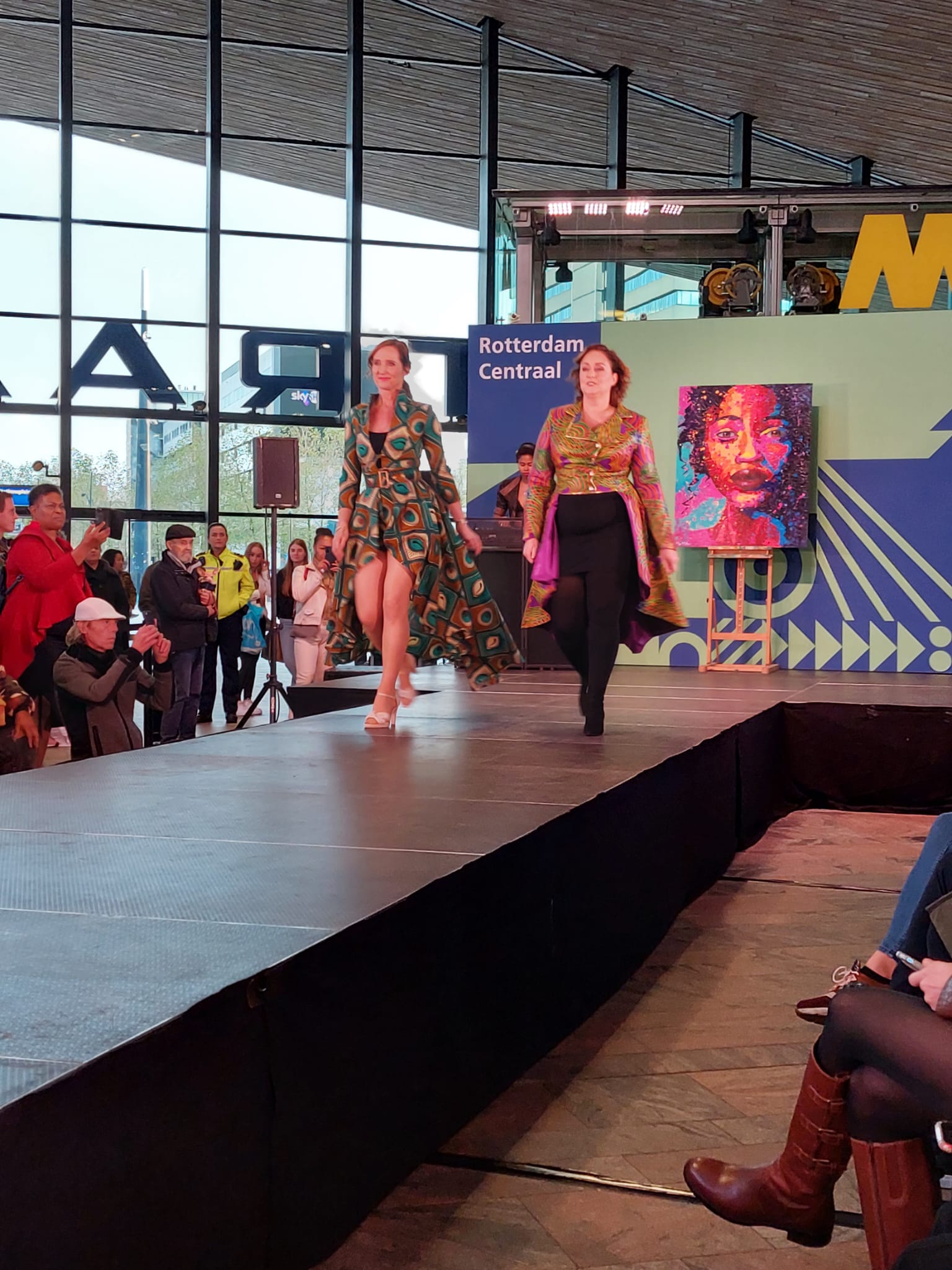 Fashion show - Flip Moller Art